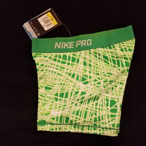 NWT Nike pro shorts - Picture 4 of 4